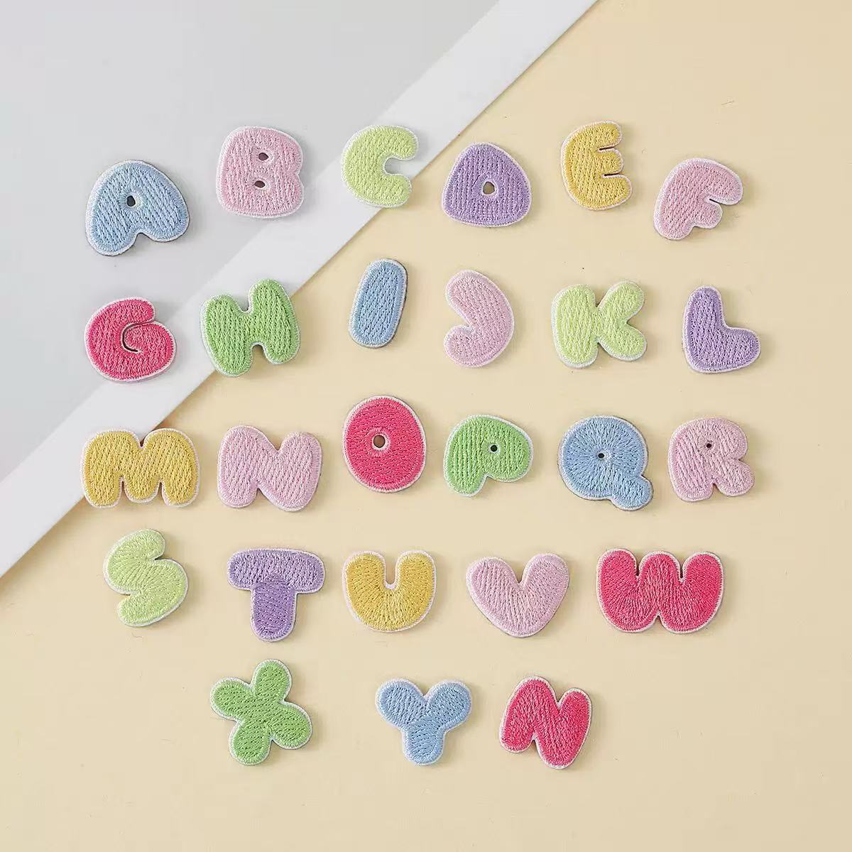 Alphabet embroidered fabric pa - Phone Cases Eco Friendly 评论和价格